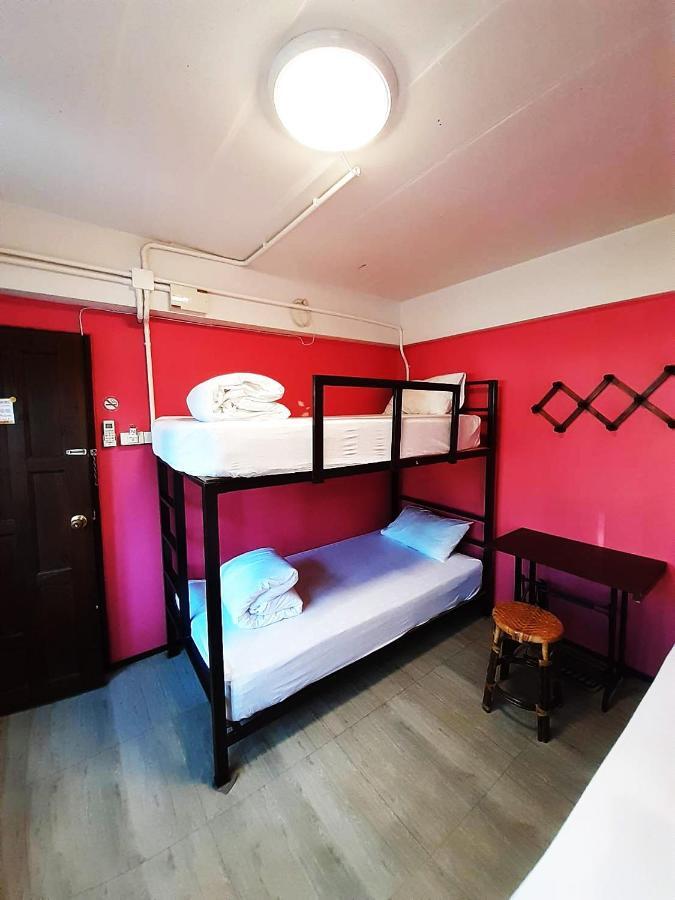 The Corner Inn Csiangmaj Kültér fotó