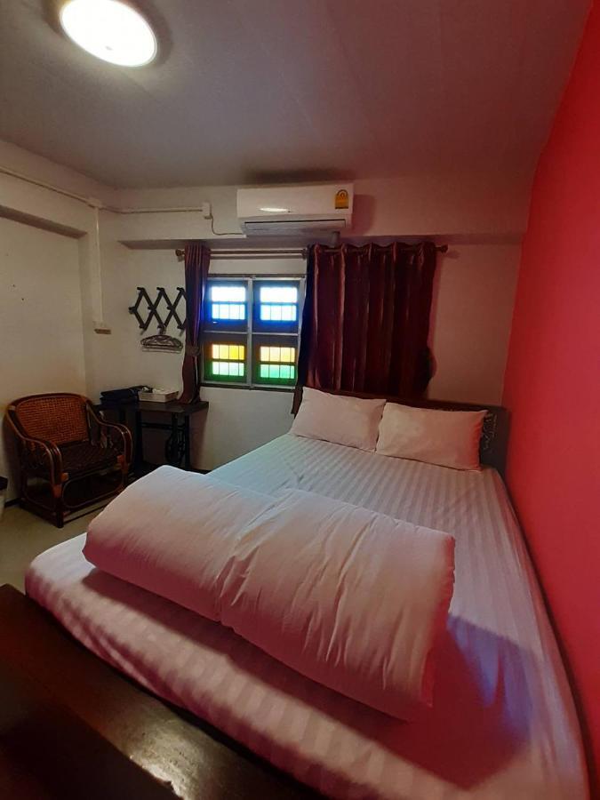 The Corner Inn Csiangmaj Kültér fotó